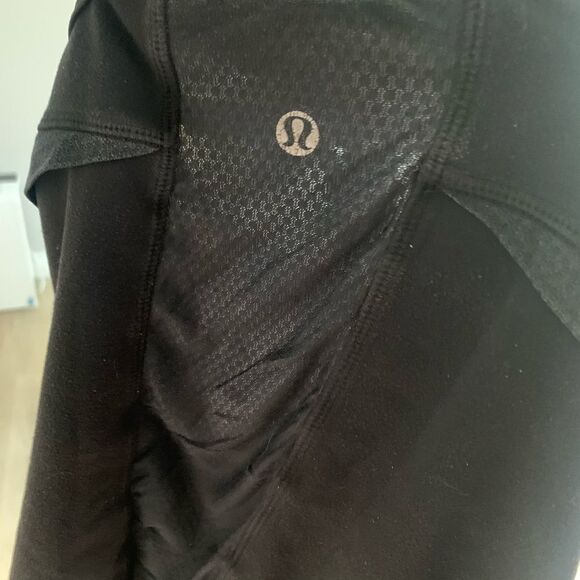 LULULEMON TANK Top with Built-in Support and Sheer Breathable Back Strip - Picture 3 of 6